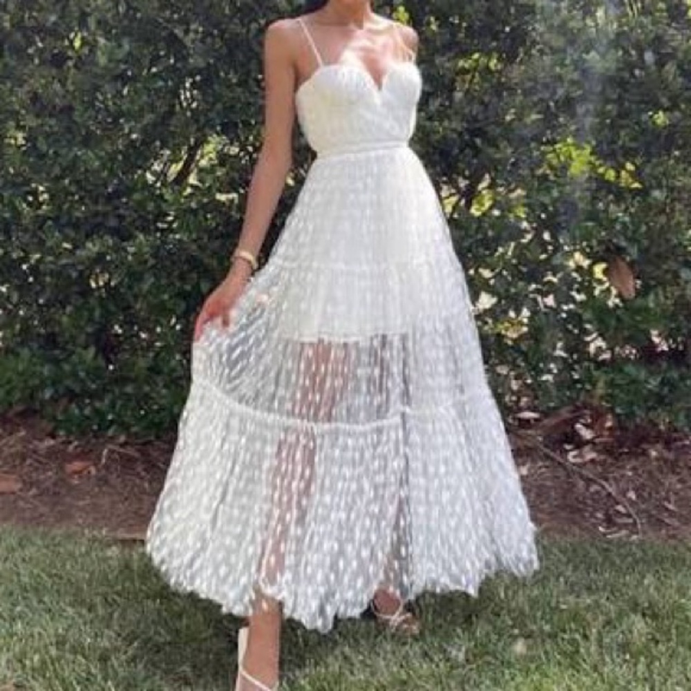 Sau Lee Belle designer dress in white / ivory tulle over skirt size 6